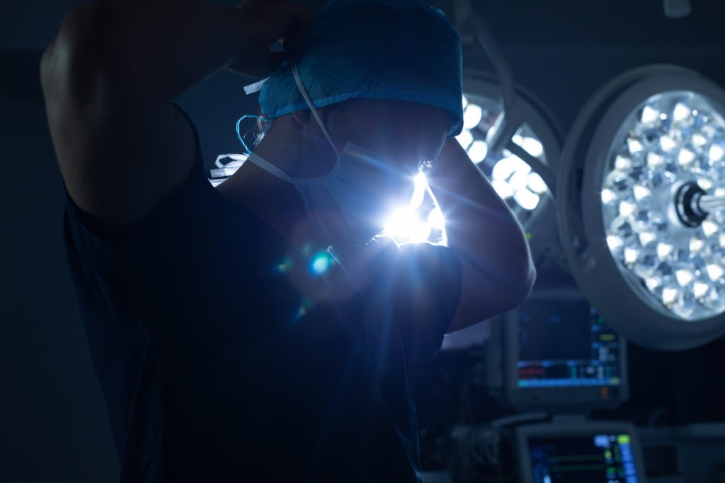 Alfentanil: Biological mechanisms, surgical application and side effects
